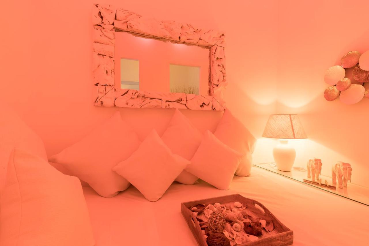 Via Frattina Love Apartment Рим Екстериор снимка