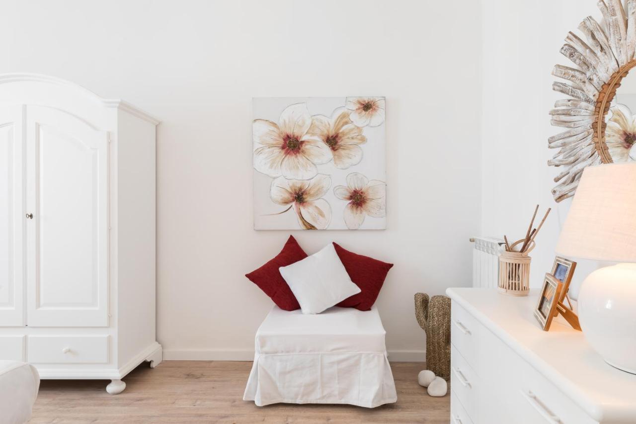 Via Frattina Love Apartment Рим Екстериор снимка